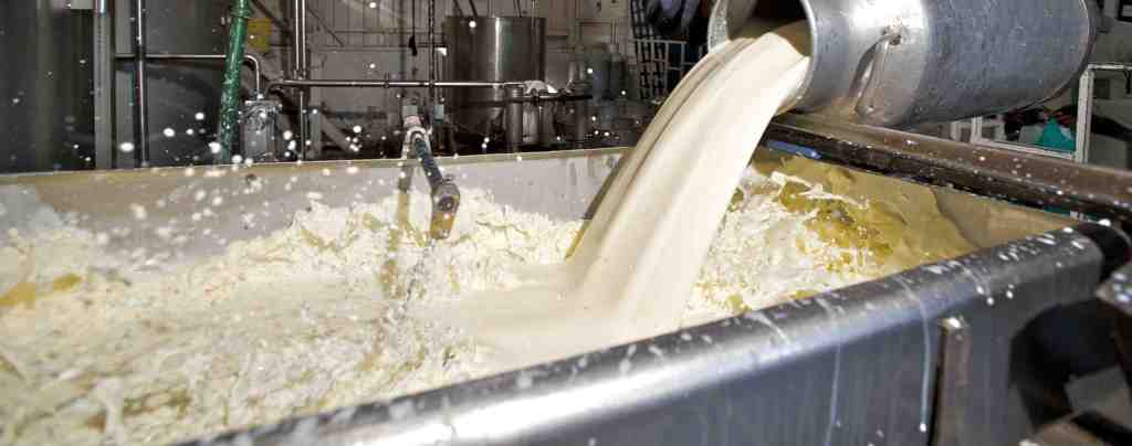 Cooperativas alerta sobre el uso de reclamos territoriales en leche importada y exige mayor claridad en el&nbsp;etiquetado