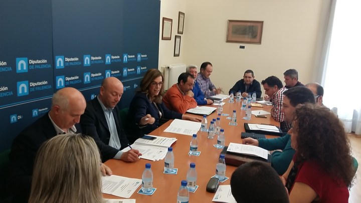 La Diputación informa en el Consejo Agrario que continuará apoyando las actuaciones de las Juntas Agropecuarias Locales y presenta el diagnóstico  para la recogida de residuos plásticos procedentes de la actividad&nbsp;ganadera.