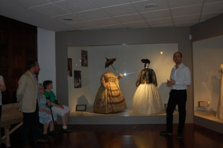 ‘Un paseo por la gran moda desde el siglo&nbsp;XVIII’