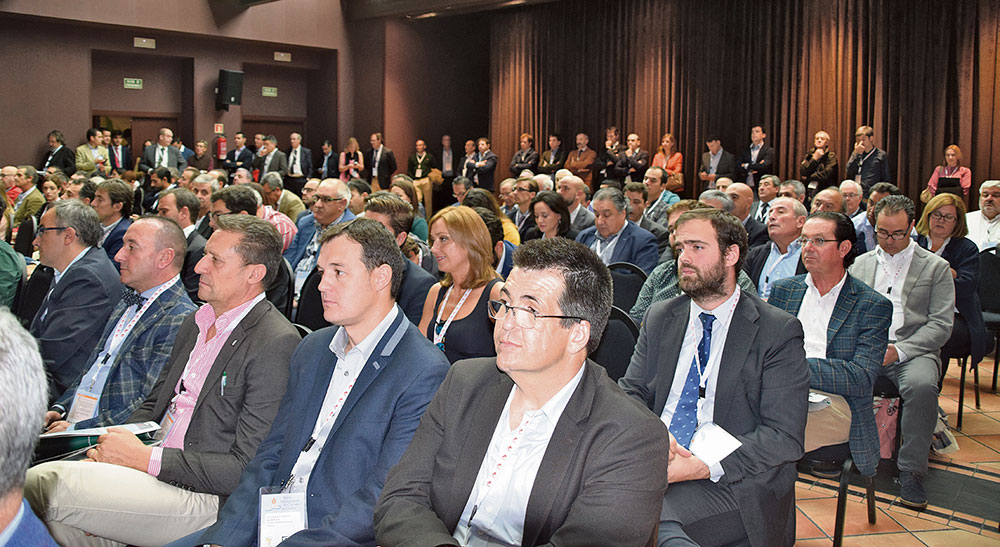 El ‘endiablado’ comercio de cereal es el tema del encuentro de más de 300 profesionales en la Bolsa de&nbsp;Valladolid