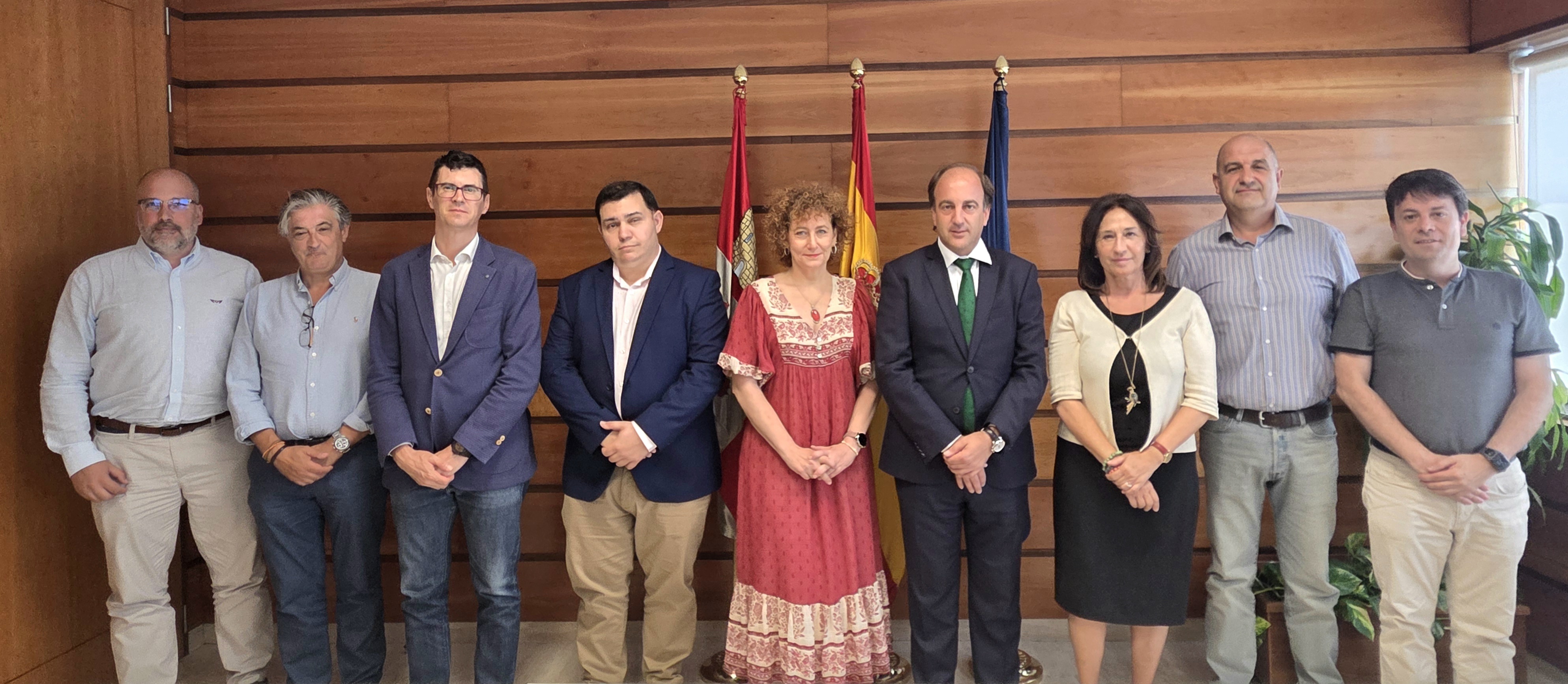 La Junta abre nuevas líneas de trabajo con los ingenieros forestales