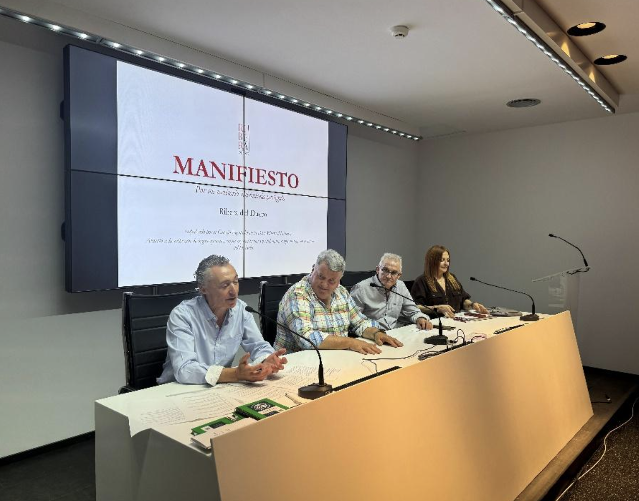 Ribera del Duero reclama licencias ambientales, distancias de protección y una regulación específica para granjas intensivas y plantas de biogás
